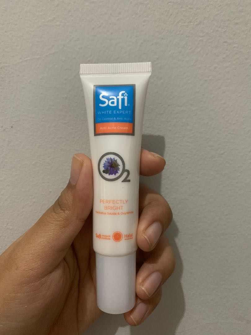 Safi white expert oil control & sales anti acne