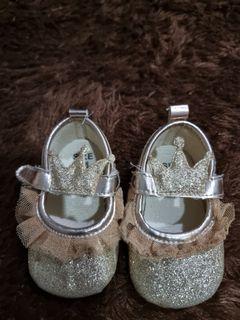 Sepatu baby gold size 3-6