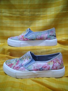 (Kategori: ) berada di . Dikirim oleh rinjaie (ID iklan 1165049761, Gambar 1). Deskripsi: .