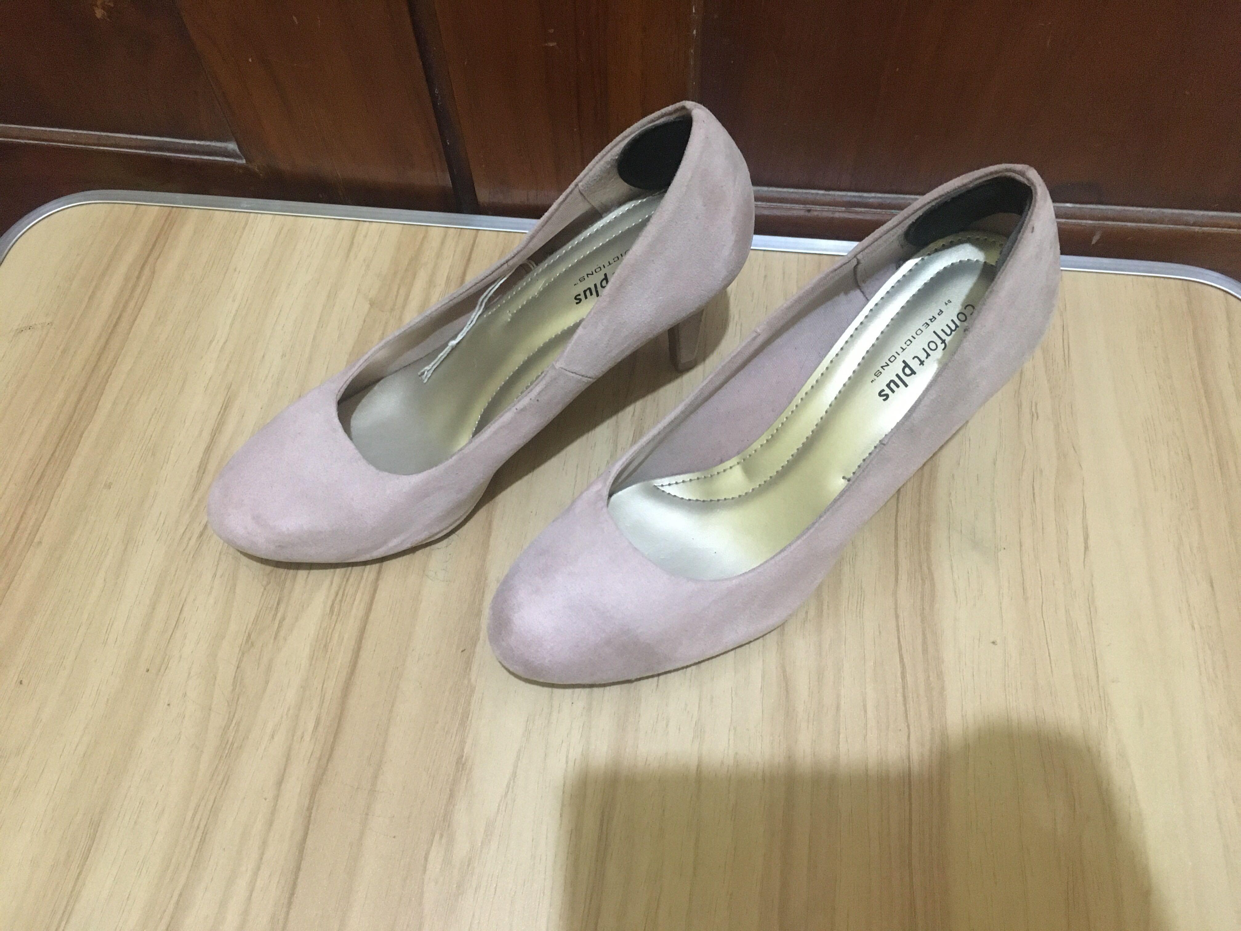 Turun harga Sepatu heels pink payless uk 38