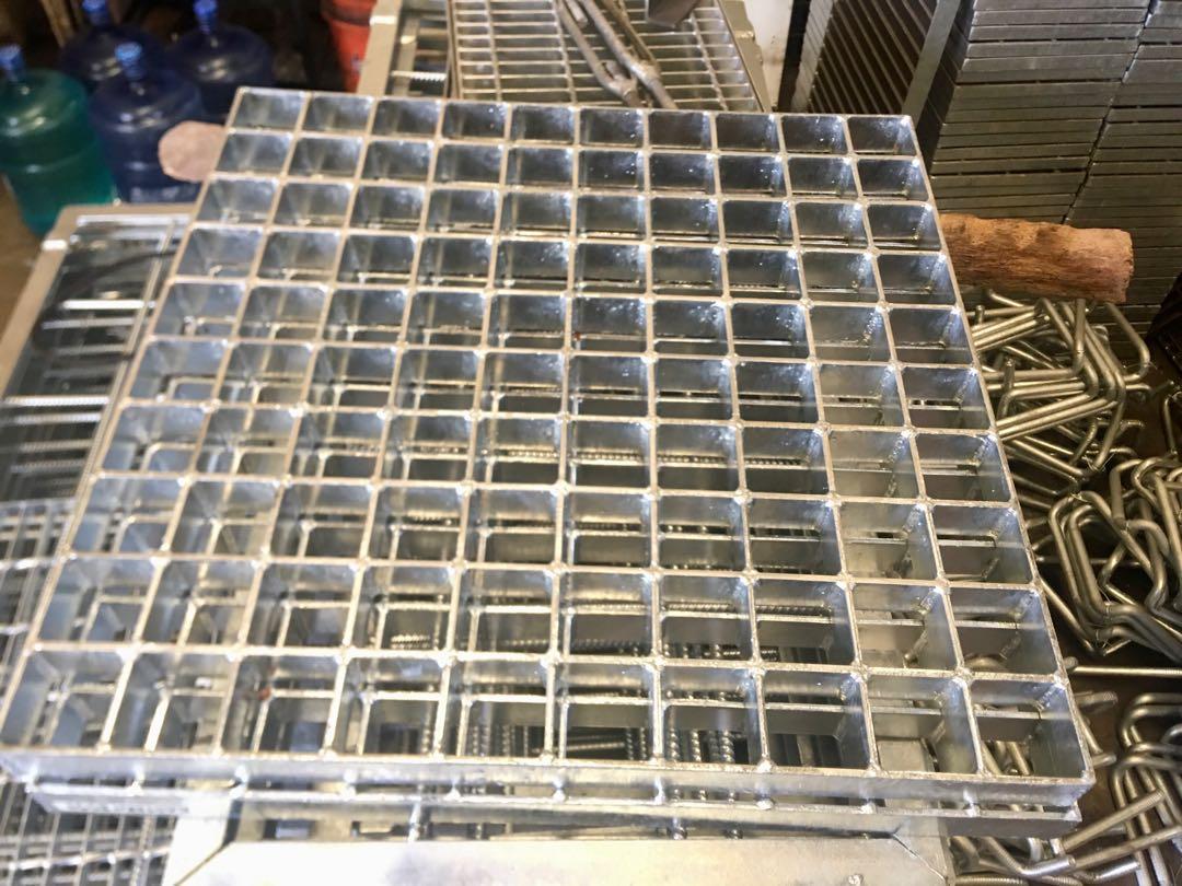 Steel Gratings Heavy Duty (Category: Construction & Building Materials) located in Marikina City. Submitted by tomypac (Listing ID 1159203327, Image 2). Description: Ampac heavy duty gratings for the road. Truck load. Contact me @ (0916) 542 6398. For your requirements. Fabricated as per your requirement . Hot Dipped Galvanized astm 123.