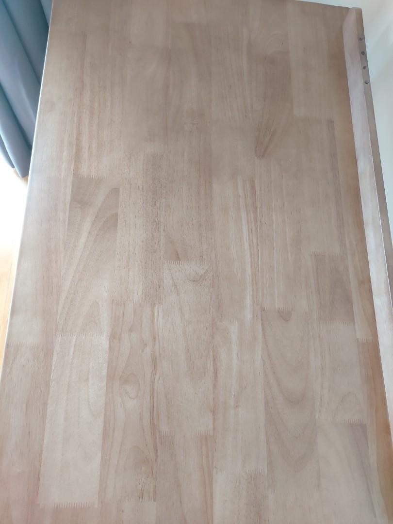 Study Table (solid wood) (Category: Tables & Sets) located in Singapore. Submitted by sz2012 (Listing ID 1165166773, Image 3). Description: 600mm (d) x 1000mm (w) Full solid wood.