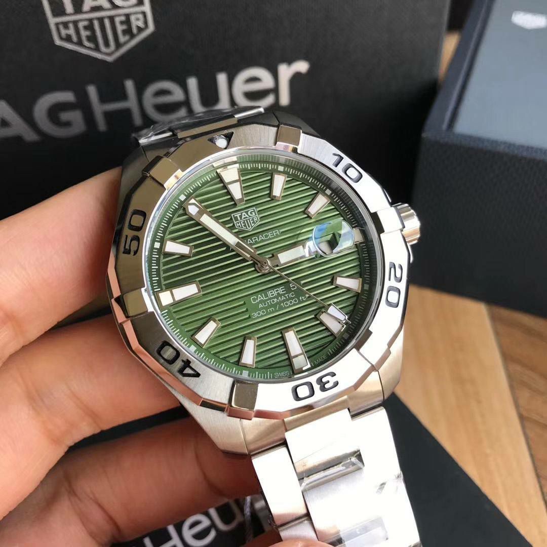 Tag heuer aquaracer hot sale calibre 5 emerald green