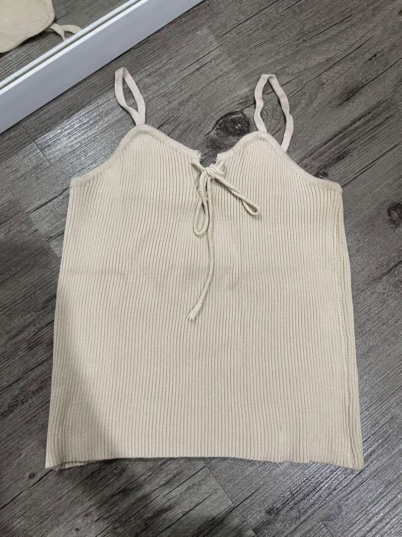 Tank rajut cream, Fesyen Wanita, Pakaian Wanita, Atasan di ...