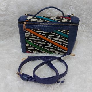 (Kategori: ) berada di . Dikirim oleh preloved_studf (ID iklan 1165200757, Gambar 1). Deskripsi: .