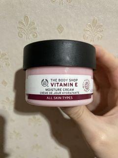 The Body Shop Vitamin E Moisture Cream