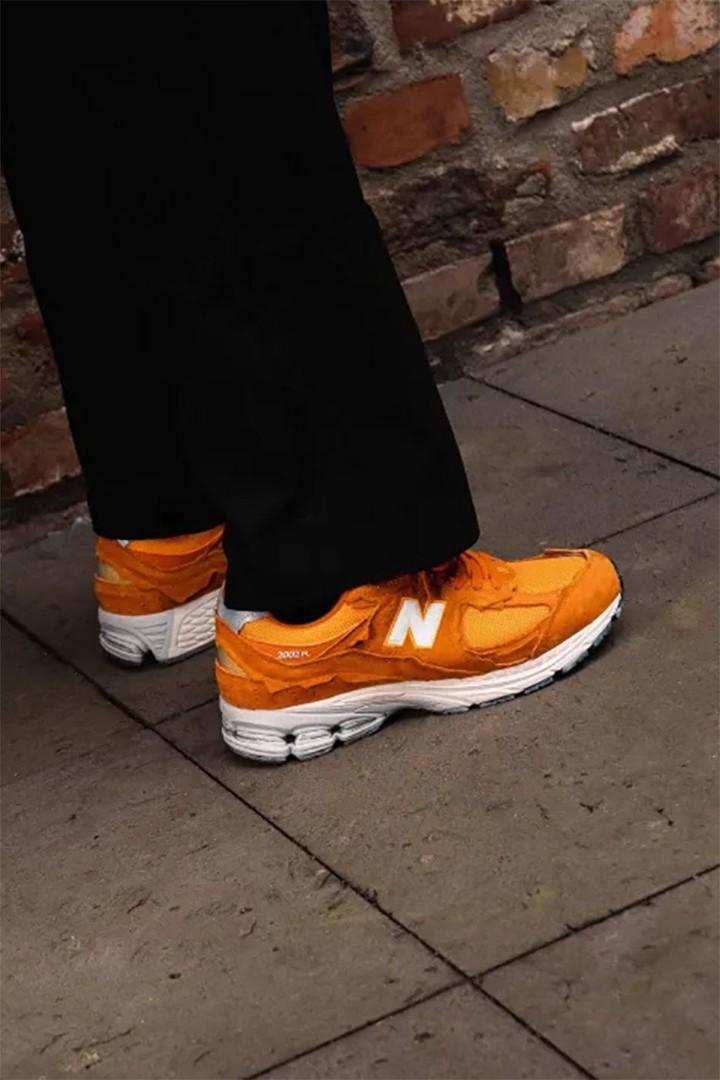 US7.5 New Balance 2002R Protection Pack Vintage Orange Men s