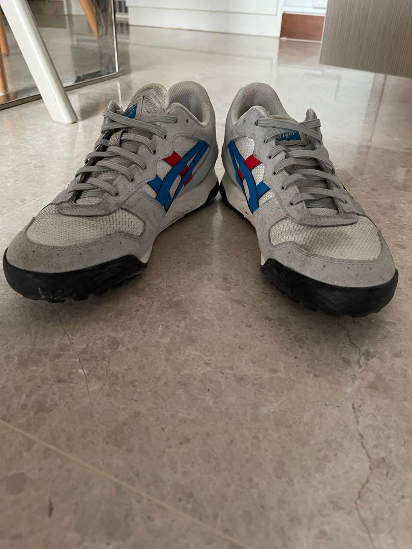 [US 8] ONITSUKA TIGER HORIZONIA (Category: Sneakers) located in Singapore. Submitted by torqueee (Listing ID 1165157601, Image 1). Description: Used US 8 ONITSUKA TIGER HORIZONA. Worn about 20 times, bought in 2022/23. Dirty, just need cleaning up a little. No defects or any damages. Size: US 8 / UK 7.5 / EU 41.5 Additional $5 for delivery..