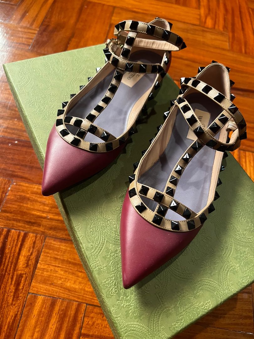 Valentino Garavani rockstud Maroon Size 36, Women's Fashion, Footwear,  Flats u0026 Sandals on Carousell