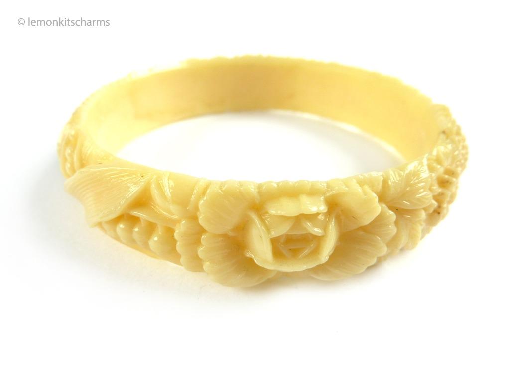 Celluloid bracelet top