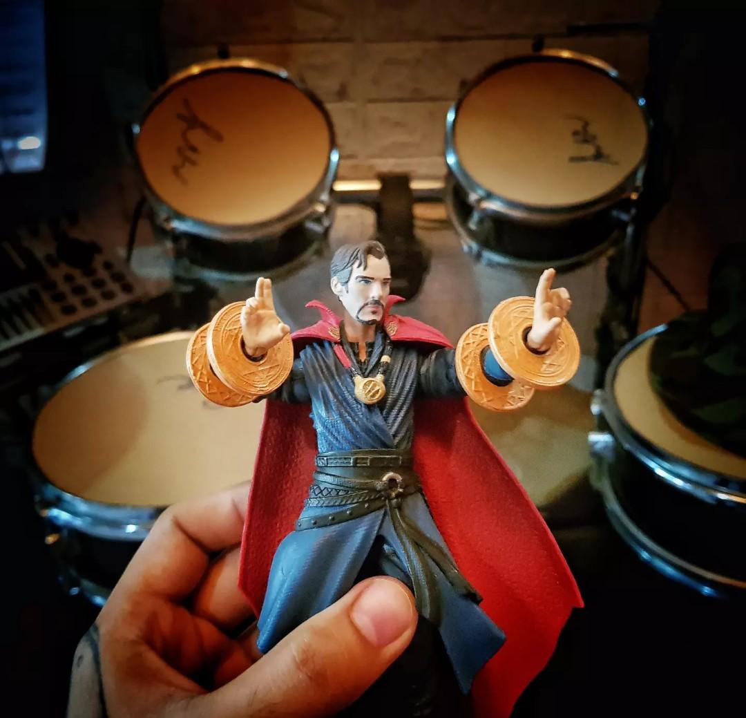 1:12 scale Dr. Strange multiple effects action figure accessory (Category: Figurines & Statues) located in Quezon City. Submitted by ravenracca (Listing ID 1165257923, Image 2). Description: 1:12 scale Dr. Strange multiple effects action figure accessory *may come in colorways of your preference best for your 6inch action figures 800php per set set includes 4 power effects Dr. strange action figure not for sale.