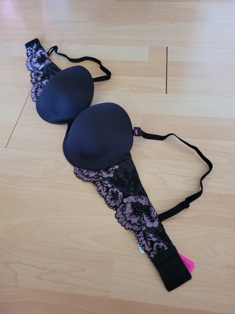 Victoria's Secret Lace Push Up Bra 38C, Women's Fashion, New Undergarments  & Loungewear on Carousell