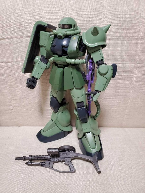 完成] PG 1/60 MS-06F ZAKU-II 量產型Zaku 2 Perfect Grade 高達模型