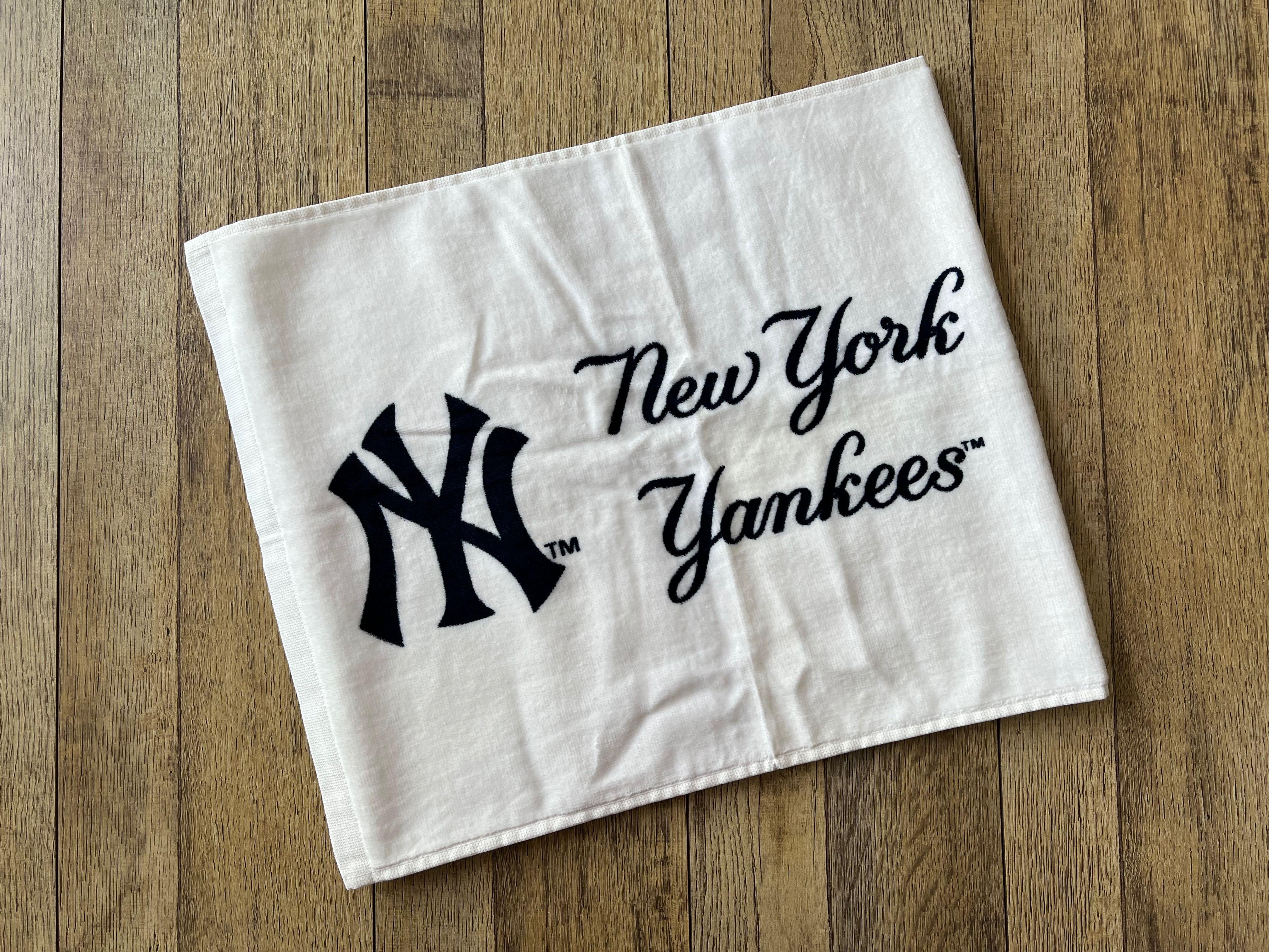 SUPREME New York Yankees Hand Towel , Furniture & Home Living