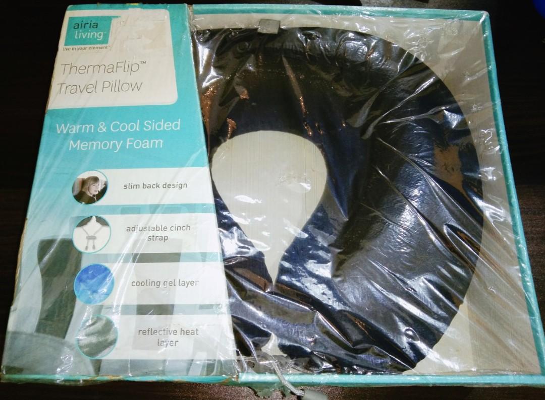 Airia living store travel pillow