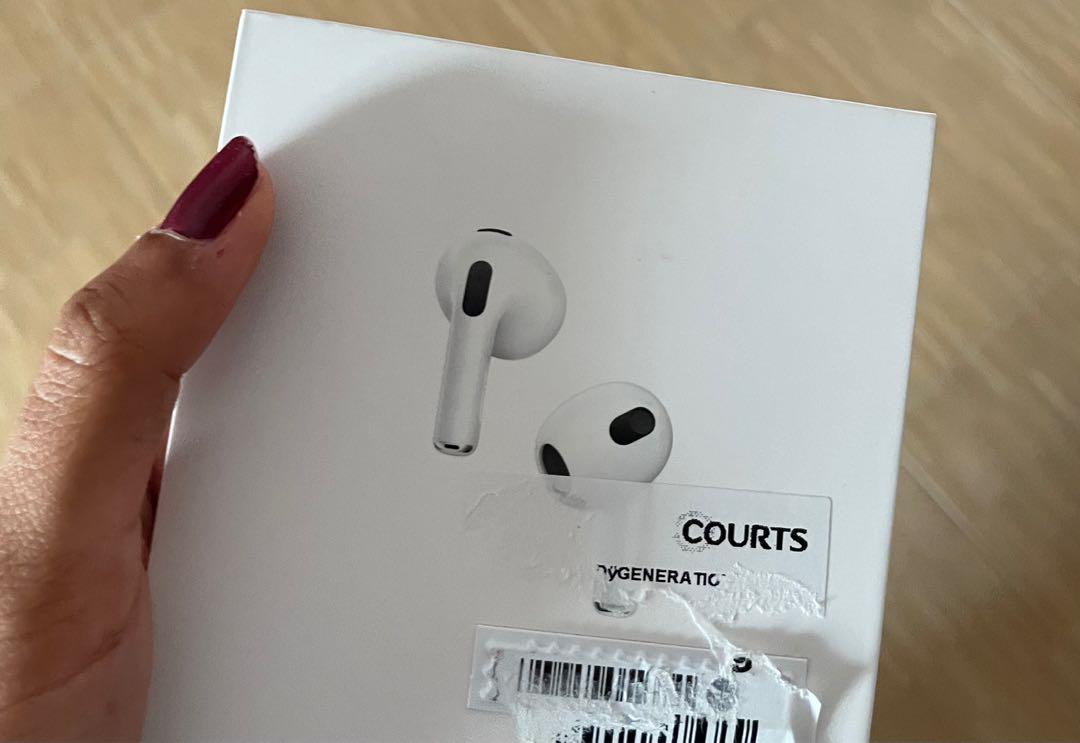 Courts airpods sale