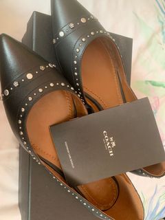 (Category: ) located in . Submitted by Switbriar_Closet (Listing ID 1165268858, Image 1). Description: .