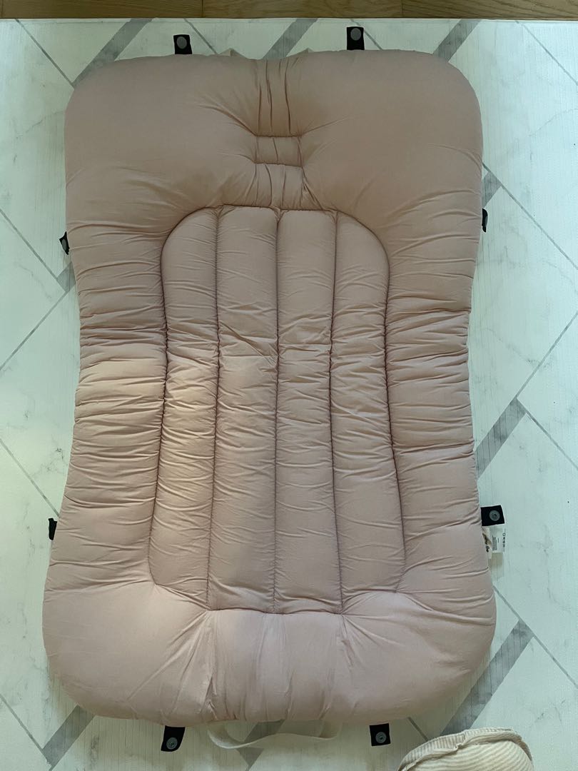 Baby lounger sunday hug korean brand, Babies & Kids, Baby Nursery