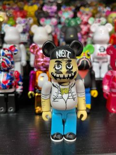 （分類：）位於 。 由 bearbrickshophk 提交（商品編號 1165327683，圖片 1）。簡介： 。
