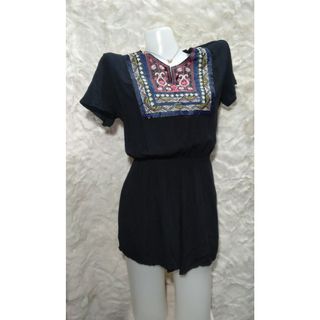 (Category: ) located in . Submitted by loveshoppee (Listing ID 1165391687, Image 1). Description: .