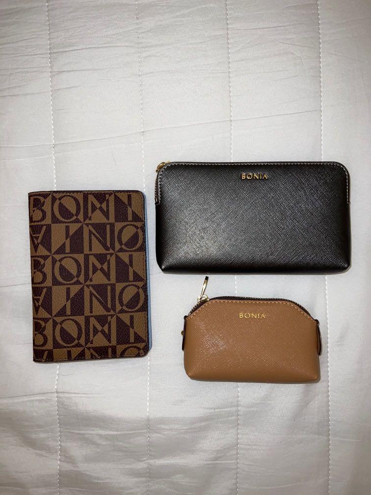 BONIA Small Leather Goods One Set Passport Holder Zip Wallet