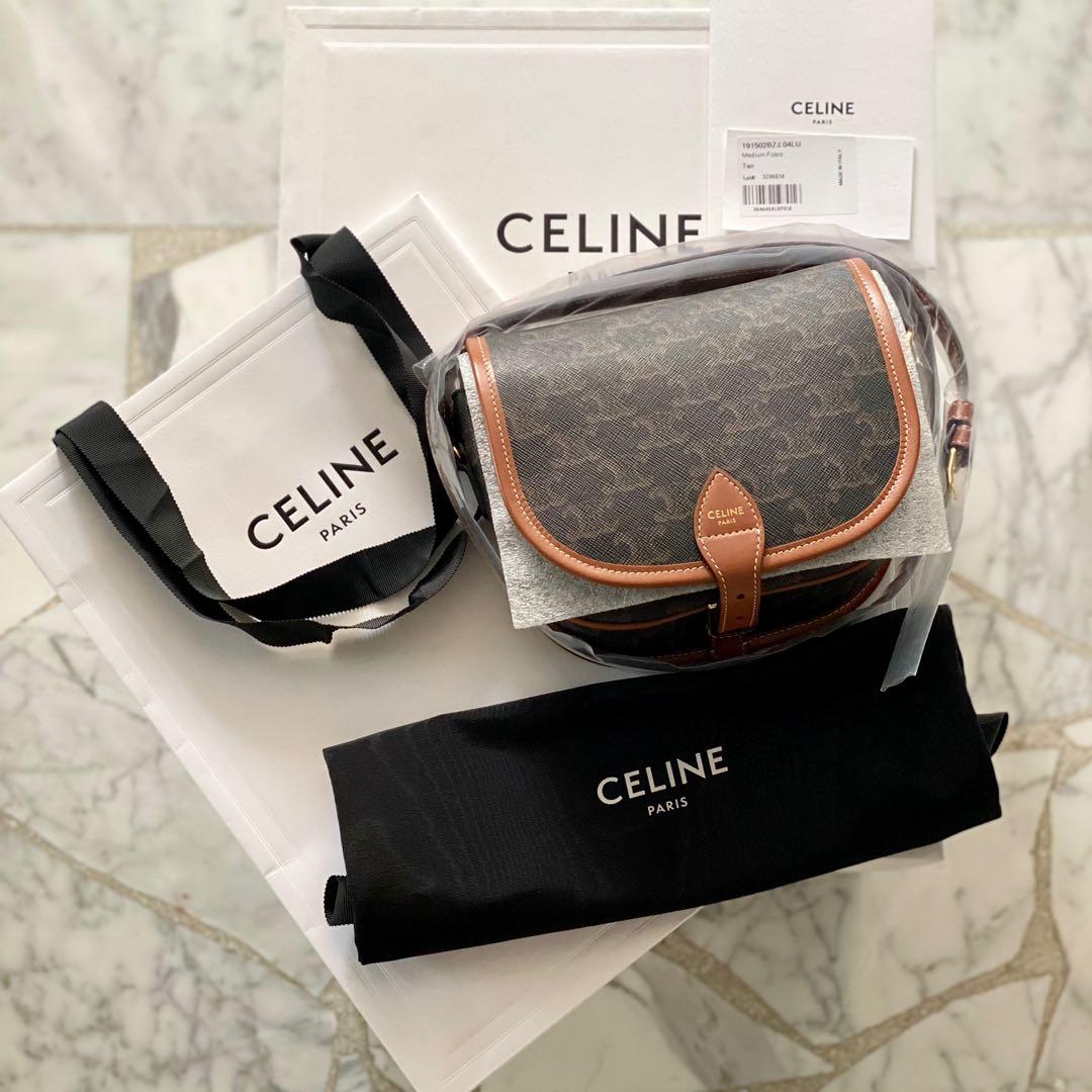 Celine Small Bucket Bag in White Triomphe Canvas and Calfskin Authentic,  Luxury, Bags & Wallets on Carousell