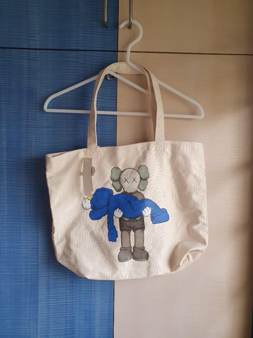 Kaws x uniqlo best sale gone tote bag natural