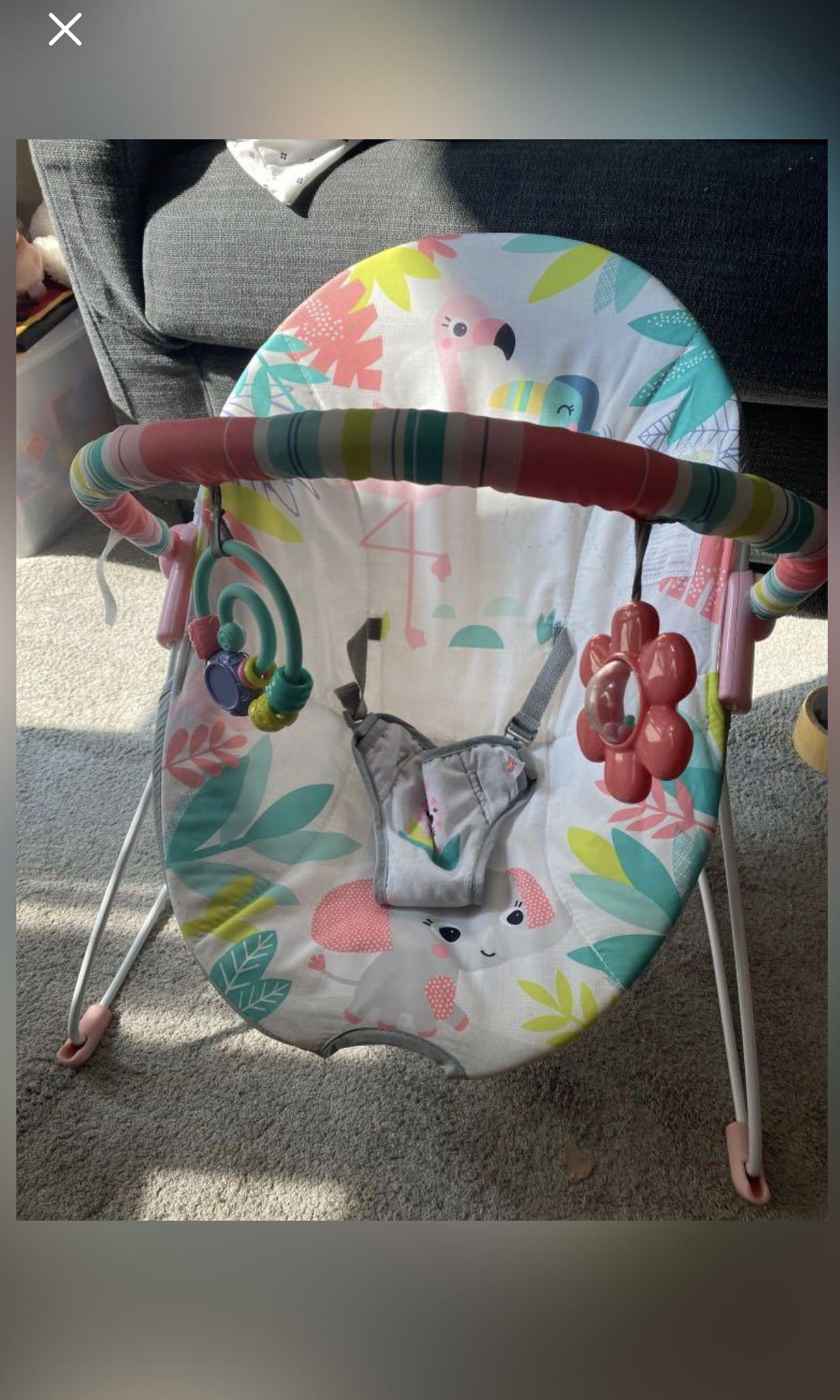 Bright starts vibrating bouncer, Babies & Kids, Infant Playtime on