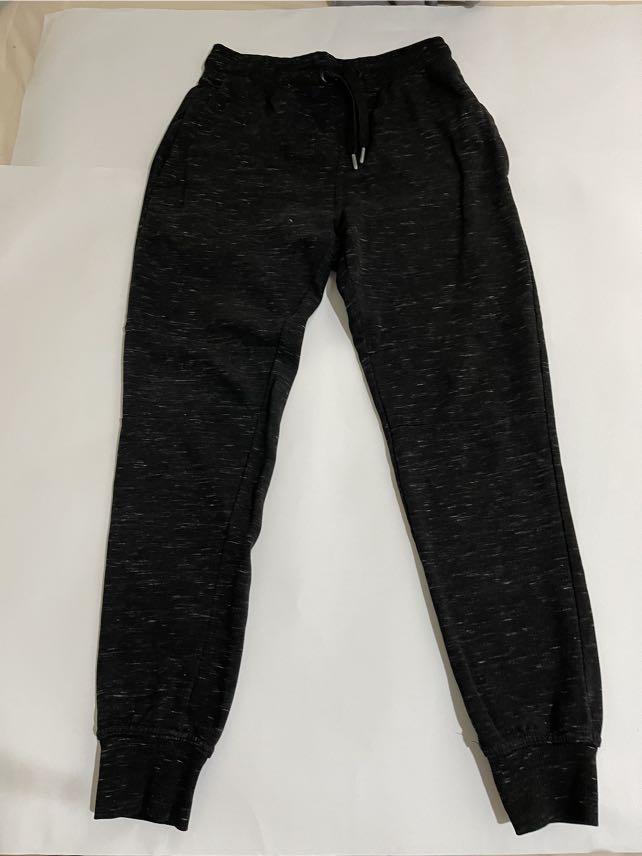 Champs Sports Gear jogger, Fesyen Pria 