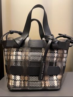 （分類：）位於 。 由 feebiebiebie 提交（商品編號 1165291255，圖片 1）。簡介： 。