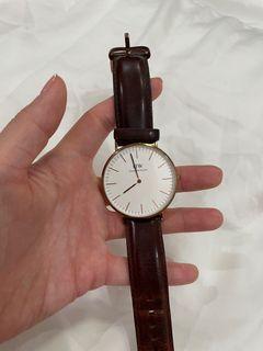 Daniel Wellington Jam tangan DW
