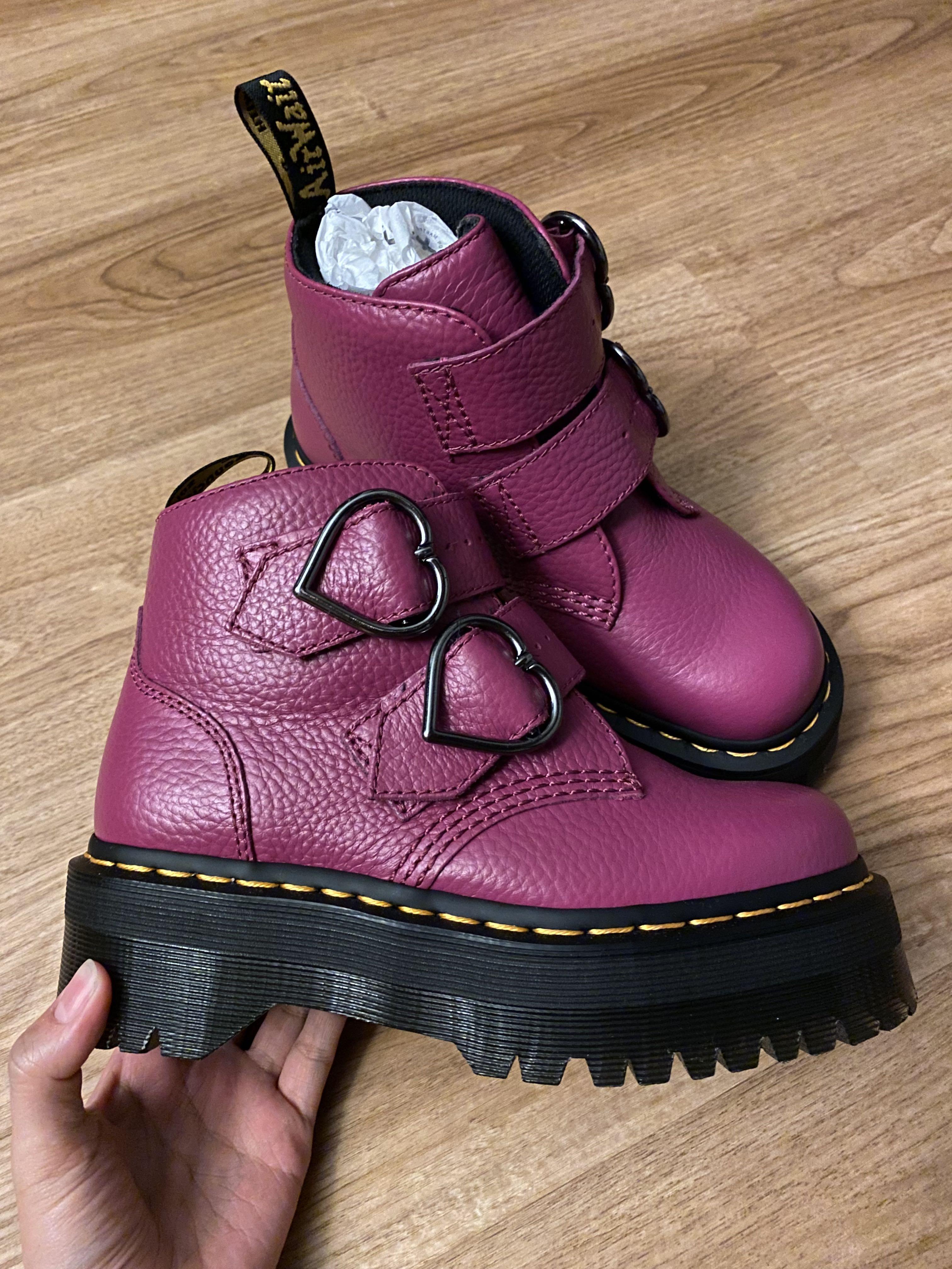 1460 pascal heart boots online