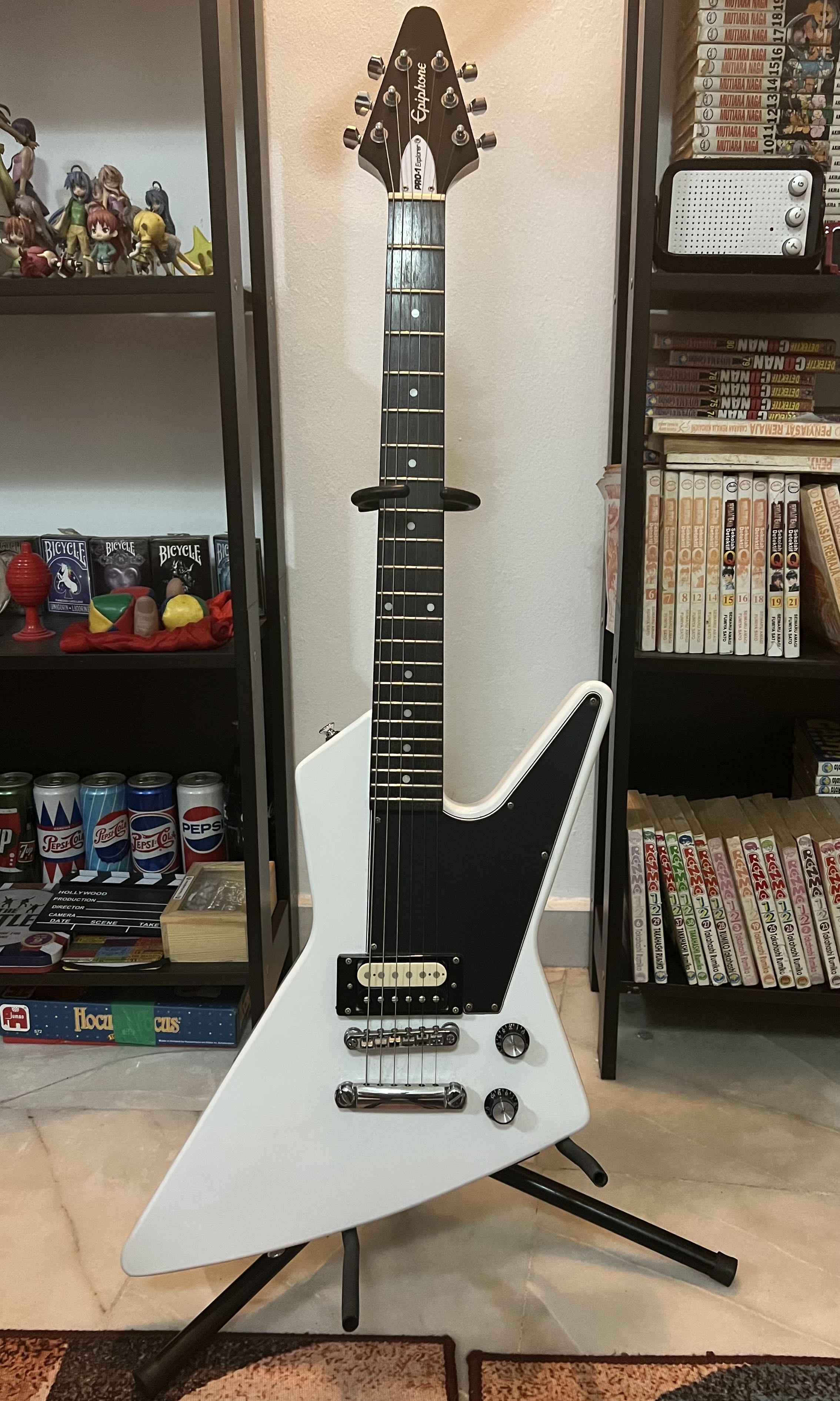 Epiphone pro sales 1 explorer