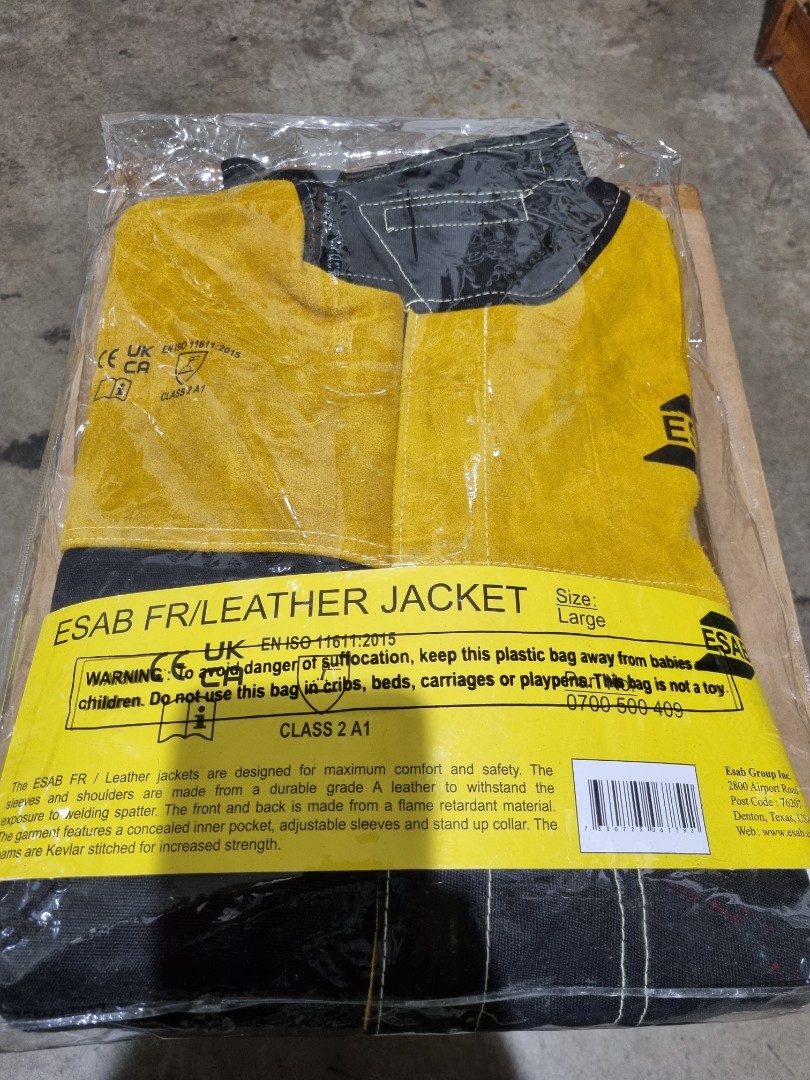Esab welding jacket Men s Fashion Coats Jackets and Outerwear