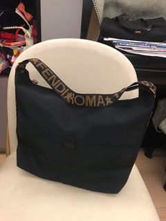（分類：）位於 。 由 maserot 提交（商品編號 1165294441，圖片 1）。簡介： 。