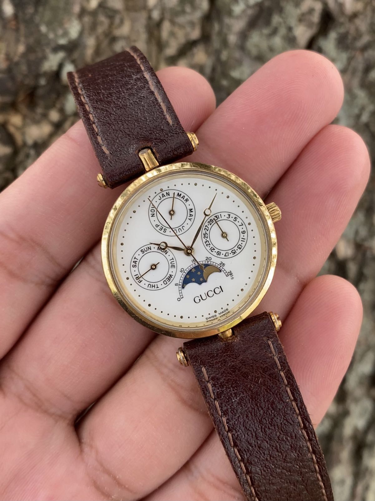 GUCCI Moonphase Complication Triple Date Enamel Dial 31mm Women s