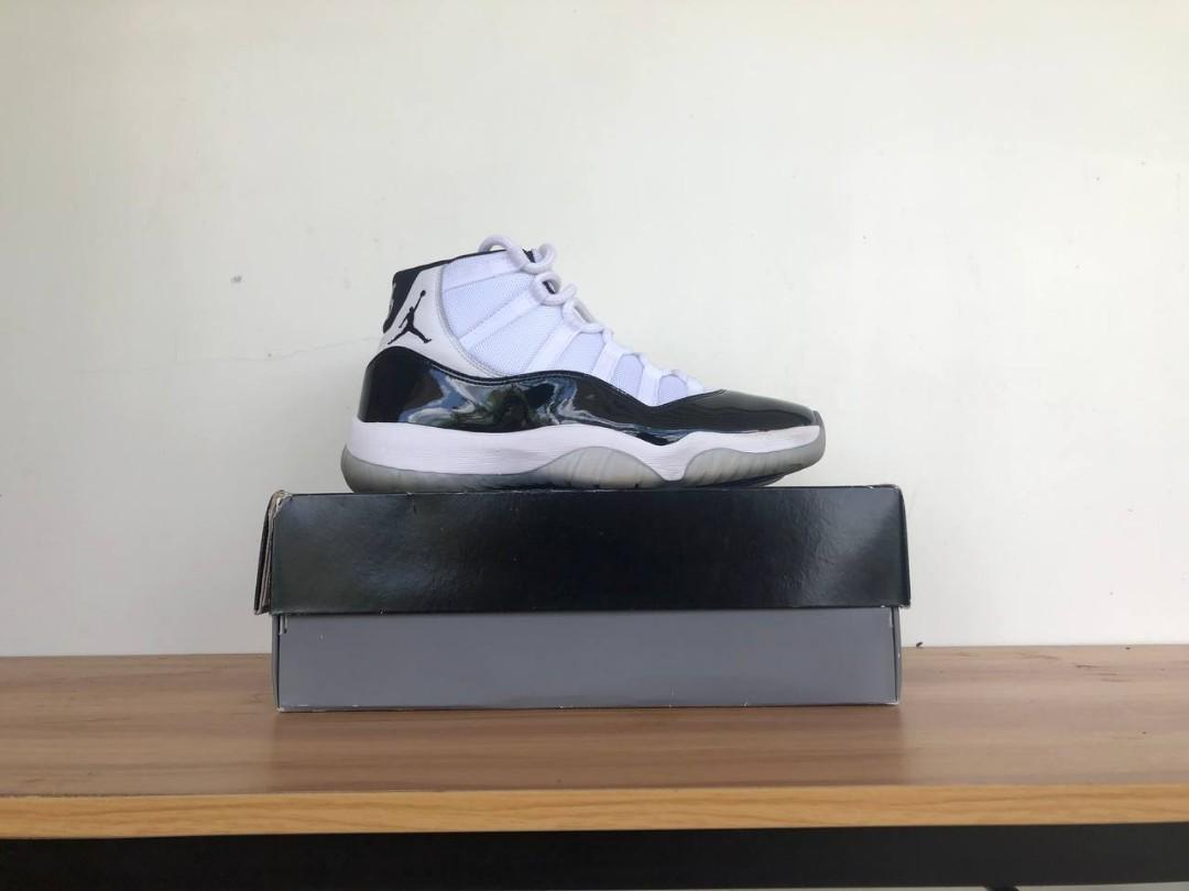 Jordan 11 Concord (Category: Sneakers) located in Talavera. Submitted by projecthype (Listing ID 1165249743, Image 1). Description: For Sale Only!!! Jordan 11 Concord Size 9 9+/10 Condi (Used twice) Complete 11,000.