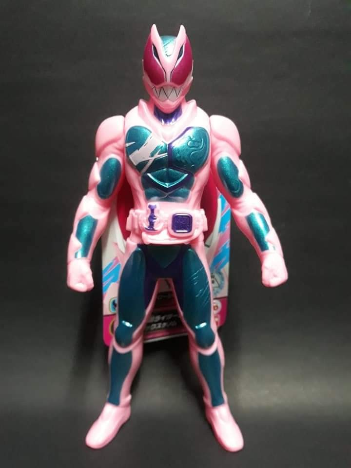 Kamen rider Hero Series, Hobbies & Toys, Toys & Games on Carousell
