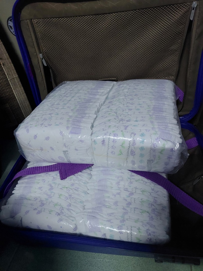 Kirkland diapers size 2 from US, Babies & Kids, Bathing & Changing