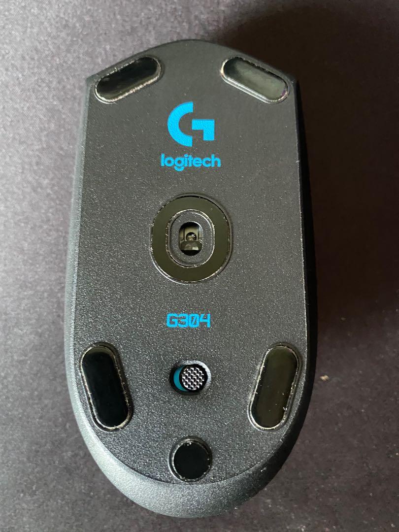 Logitech Mouse (Category: Mouse & Mousepads) located in Pasir Mas. Submitted by fashopee (Listing ID 1165414658, Image 2). Description: No waranti plug & play Free mousepad & bateri.