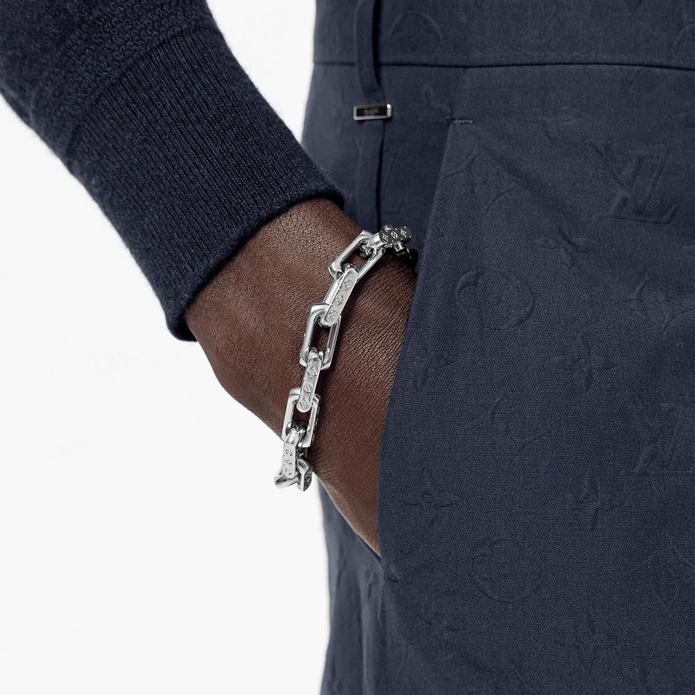 LV Slim Bracelet Monogram, Men's Fashion, Watches & Accessories, Jewelry on  Carousell