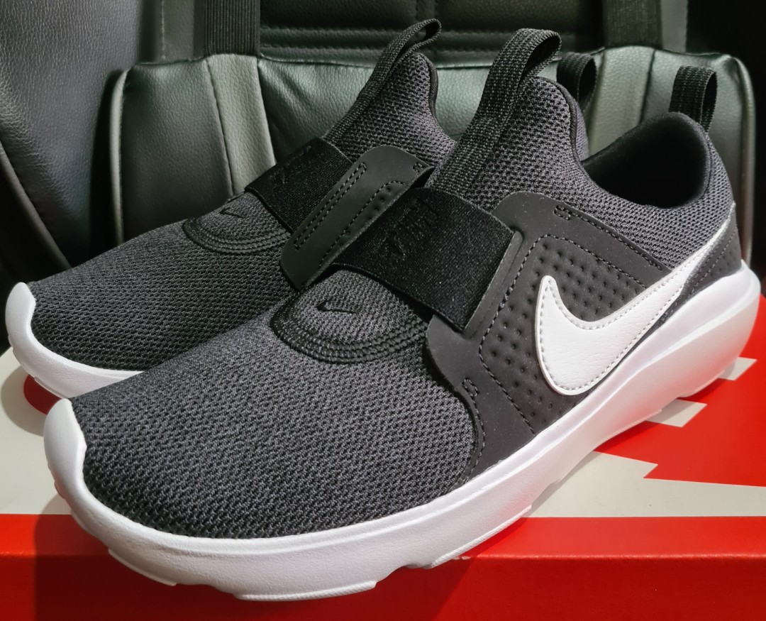 Nike AD Comfort W, Women's Fashion, Footwear, Sneakers on Carousell