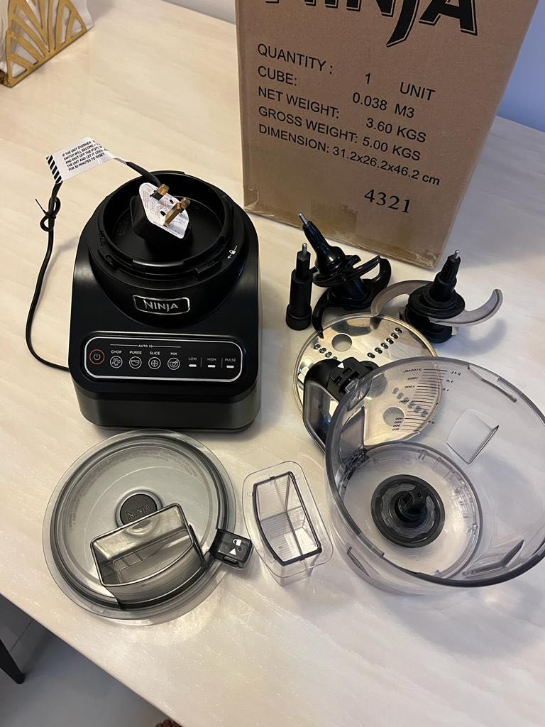 Ninja food processor Auto iQ new less than one month old, TV & Home