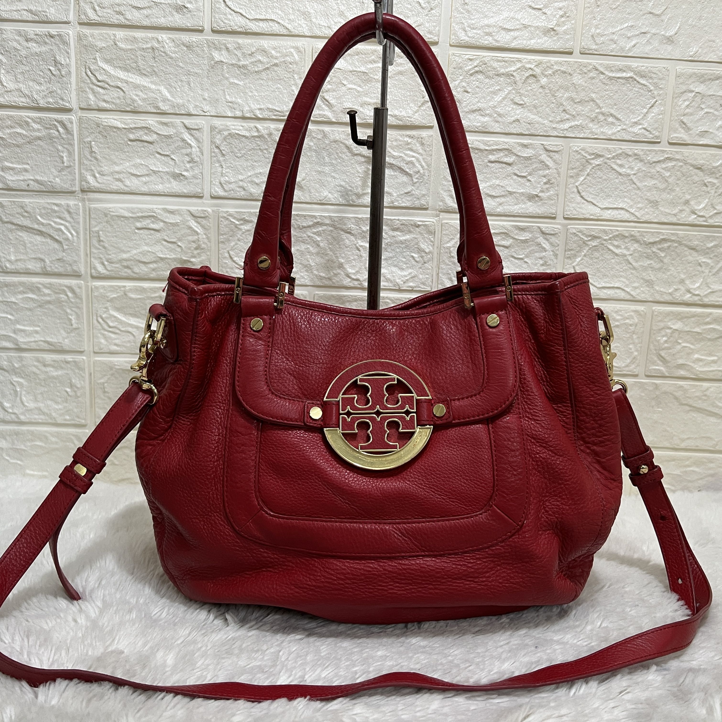 Original Tory Burch Amanda Bag, Luxury, Bags & Wallets on Carousell