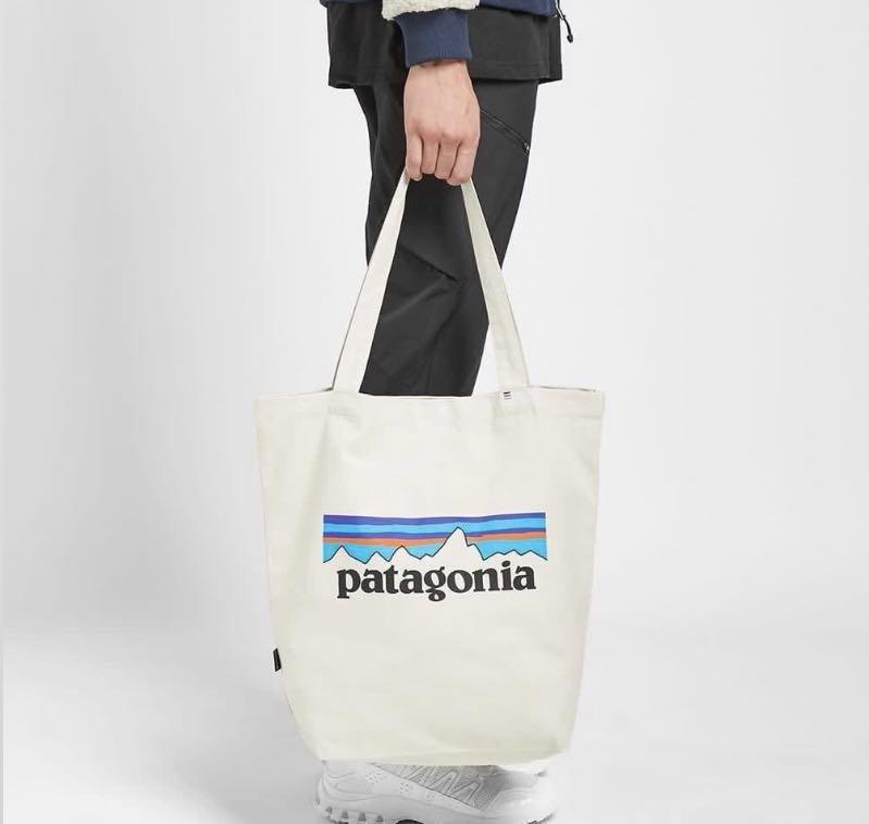 Patagonia P-6 Logo Market Tote Bag, Women's Fashion, Bags ...