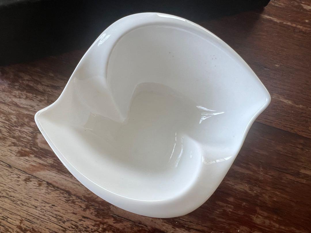 Pica pica bowl set (Category: Dinnerware & Cutlery) located in Paranaque City. Submitted by cvcrossing (Listing ID 1165298332, Image 3). Description: 4 pieces porcelain pica pica bowls Old stock, not used. Box is old/yellowed from storage RFS destashing.