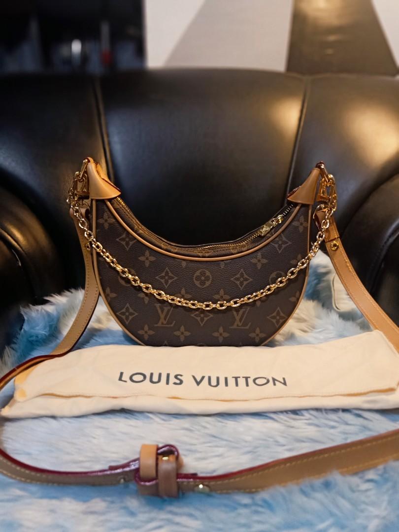 Preloved Lv moon sling (Category: Luxury Bags & Wallets) located in Cebu City. Submitted by day.98 (Listing ID 1165354898, Image 1). Description: 🇯🇵from japan surplus 🇯🇵genuine leather 🇯🇵no flaws 🇯🇵two way bag 🇯🇵withbdust bag.