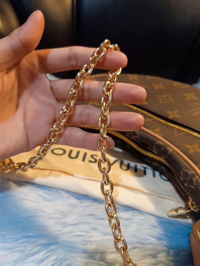 Preloved Lv moon sling (Category: Luxury Bags & Wallets) located in Cebu City. Submitted by day.98 (Listing ID 1165354898, Image 3). Description: 🇯🇵from japan surplus 🇯🇵genuine leather 🇯🇵no flaws 🇯🇵two way bag 🇯🇵withbdust bag.