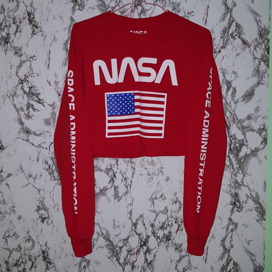 Red NASA croptop sweatshirt, Women's 