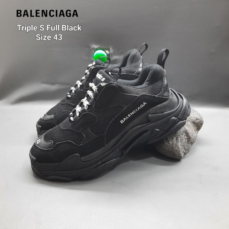 triple s triple black